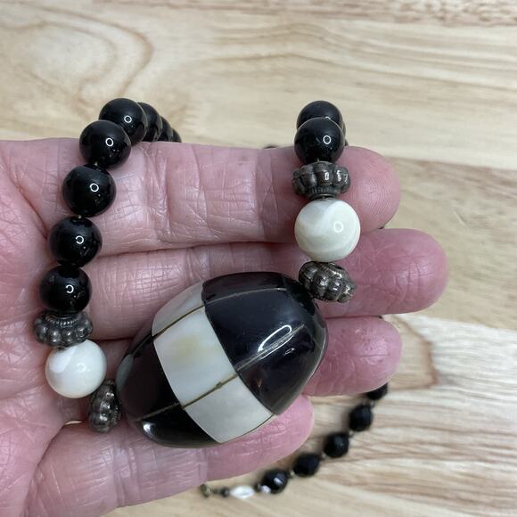 Vintage Necklace Natural Mother of pearl / black onyx / Sterling 24" Estate - Picture 5 of 11